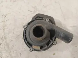Pompe à eau d'occasion OEM A2118350028 Mercedes
