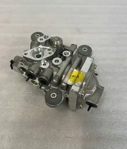 Distributeur de soupapes suspension arrière Porsche 992 OEM 992511051G