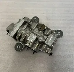 Distributeur de soupapes suspension arrière Porsche 992 OEM 992511051G