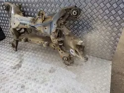 Volvo V60 2012 Bakre Stödräm OEM T033A