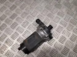 Bomba de agua Mercedes-Benz OEM 039202210 - Usada