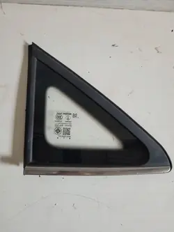 Janela lateral traseira MG ZS OEM 26022556 - Usado