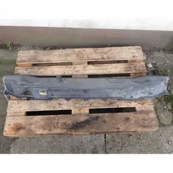 Käytetty Isuzu D-Max tuulilasin tiiviste OEM 8975453840