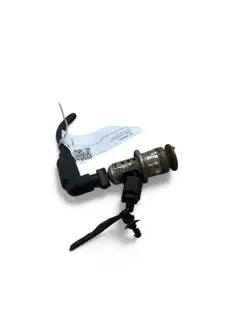 AdBlue-suutin Volvo XC90 2018 OEM 32203677