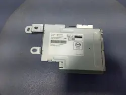 Mazda Radio-vahvistinmoduuli OEM BHS366DRX
