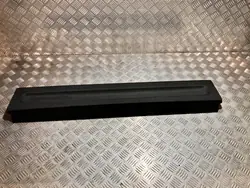 BMW X1 F48 Tavaratilan hylly OEM 7378621 - Käytetty