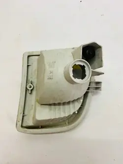 OEM MIGACZ KIERUNKOWSKAZ PRAWY TOYOTA RAV4 01-03