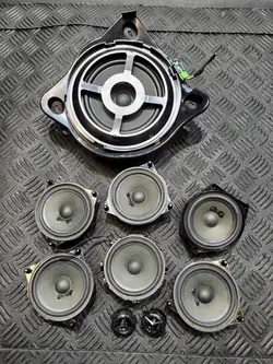 Kaiutin-sarja OEM A2058201502 Mercedes W213 S213 E:lle