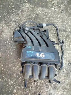 VW Golf V 1.6 BSE inlaatspruitstuk OEM 06A133185KR