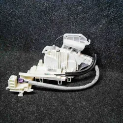 Höger framdörrslås MERCEDES-BENZ CLS (C218) A2047203035