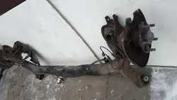 Poutre arrière Honda Civic VIII OEM tylna belka