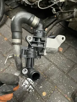 Wasserventil OEM A1562030164 für Mercedes M156 63 AMG