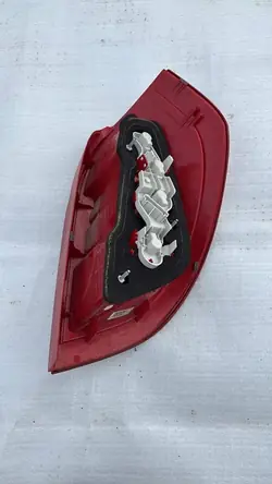 Feu arrière gauche Mercedes Classe A Lift A1698202764