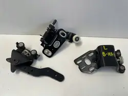 Guia rolo porta esquerda traseira OEM AV11R25029AE