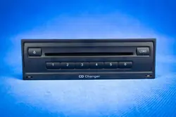 Audi CD MP3 Vaihtaja OEM 8X0035110C - Käytetty