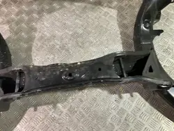 UTO32403 Cadre arrière pour Lexus RX 450H 2020