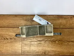 Pakoputken kiinnike OEM 68268197AA Dodge Ram 1500 2019+