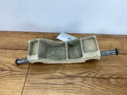 Pakoputken kiinnike OEM 68268197AA Dodge Ram 1500 2019+