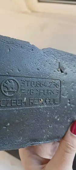 Skoda Superb II stänkskärmsset OEM 3T0864235 3T0864236