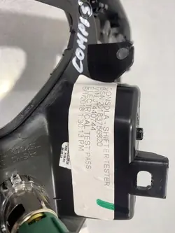 Jeep Compass mittkonsol OEM FBZ18518 Begagnad