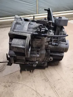 Volkswagen OE 02Q301103G Manuaalivaihteisto
