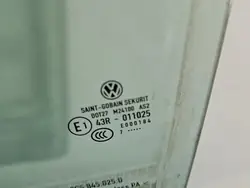 Vitre Portière Arrière Gauche OEM 3C5845025D VW Passat B8