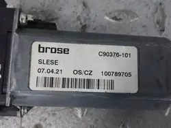 Sätesmotor Land Rover Defender HK7214546CB Fram Höger