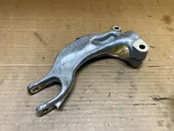 Etujousituksen oikea kiinnike OEM 4M0413038 Audi A8 D5