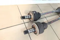 Demi-arbre Mercedes W204 OEM 204półoś-63 Gauche/Droite