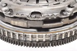 NISSAN JUKE II F16 1.0 12V EMBRAYAGE DOUBLE MASSE 302057428R