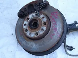 Vasen Etuiskunvaimennin VW Golf V 1.9 TDI