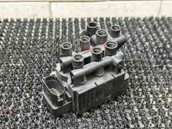Módulo de suspensão pneumática Porsche Taycan 9J1 2022