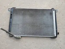 Ilmastointikondensaattori Mercedes W204 W207 A2045000154