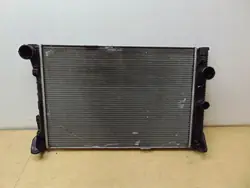 Radiateur d'eau Mercedes W204 A2045000203
