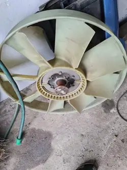 Ventilateur Mercedes Atego/Axor OEM A9062001723 - Occasion