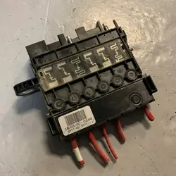 Zekeringen RENAULT KANGOO III IV CITAN W420 1.5 DCI 241148785R