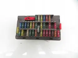 Zekeringkast OEM 9636264180 voor Peugeot 306 Lift 1.6 8V