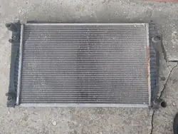 Radiador de Agua Audi A4 B5 2.4 2.6 2.8 Automático OEM