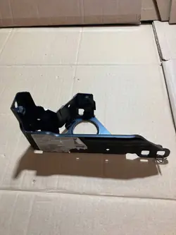 Scheinwerferhalterung OEM 10A803713 Links Vorne