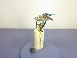 KIA SORENTO I 2.4B Kraftstoffpumpe 31150-3E400