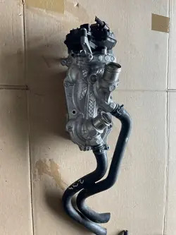 Vattenpump VW Audi Skoda 1.5 TFSI 05E121111R