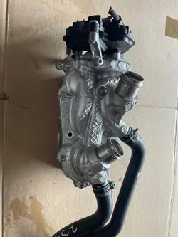 Pompe à eau VW Audi Skoda 1.5 TFSI 05E121111R