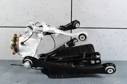 BMW 5 G30 Giunto Posteriore Sinistro con Bracci di Controllo OEM 530510550