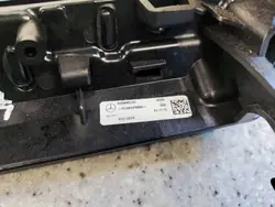 Grelha painel central Mercedes OEM A2056805707 - Usado