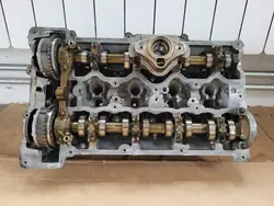Culasse BMW N43B20 avec Arbres VANOS Complets
