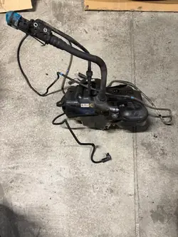 Tanque AdBlue Opel Zafira C 2.0 CDTI