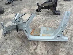 Panneau latéral avant gauche Honda Jazz V OE CWIARTKALPJAZZV