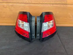 Luz Trasero Izquierdo + Derecho Skoda Fabia III Kombi 2014+