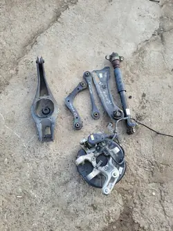 Braccio di Sospensione Posteriore Sinistro Kia Niro I EV