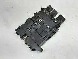 OEM 243501820R akun sulakemoduuli Renault Traficille